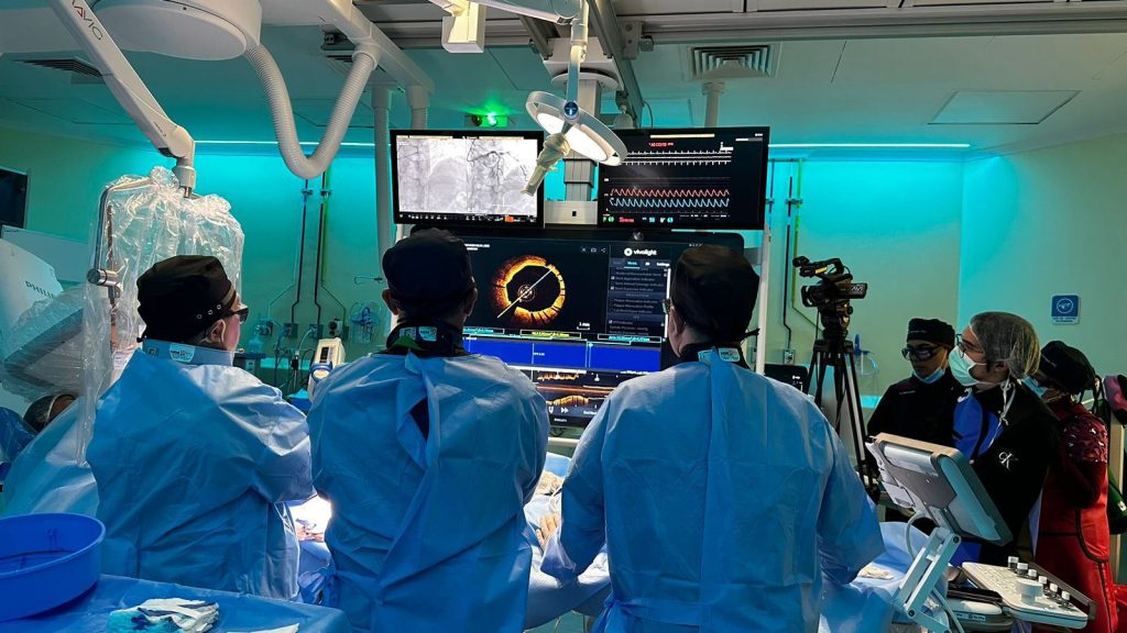Primo caso OCT dal vivo in Cile: Cornaris P80 di Vivolight guida l'innovazione
